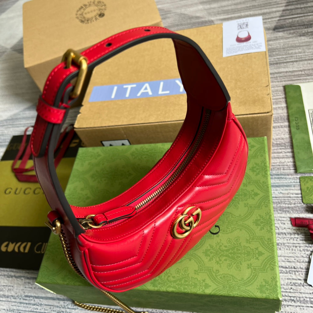HIGH-QUALITY RED LEATHER BAG