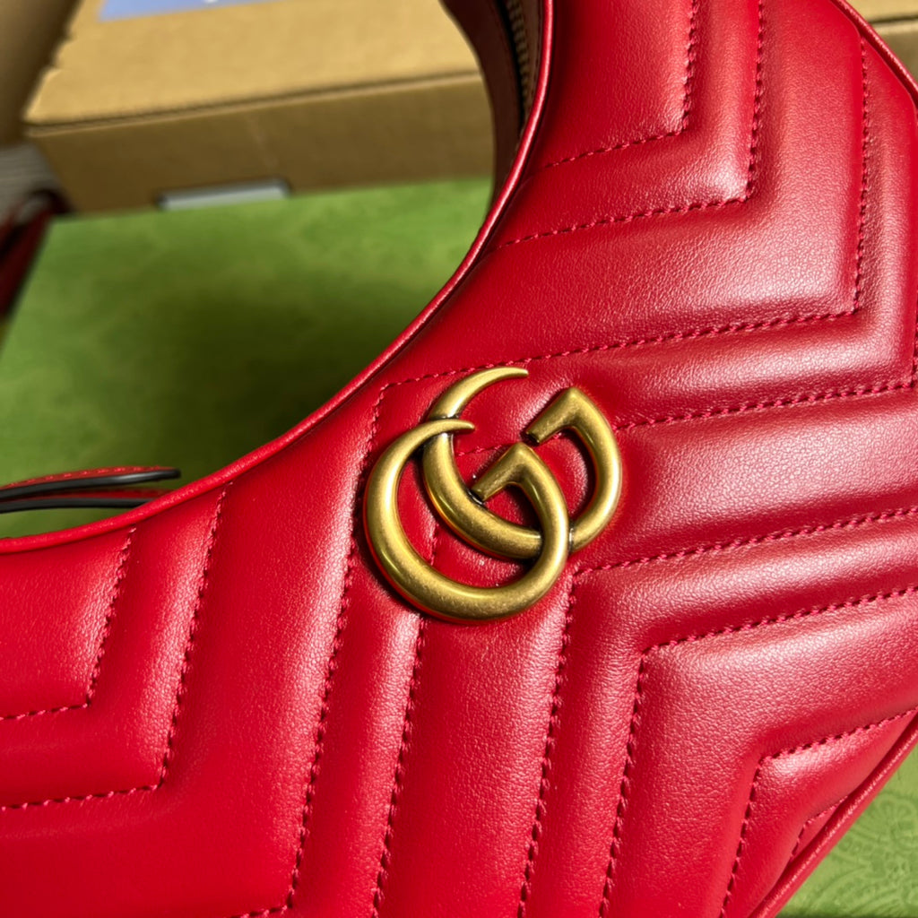 HIGH-QUALITY RED LEATHER BAG