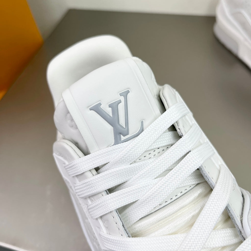 TRAINER WHITE