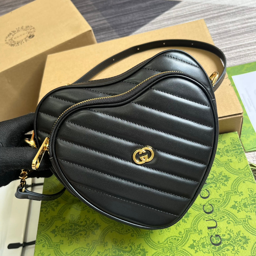 HIGH-QUALITY LEATHER HEART BLACK BAG