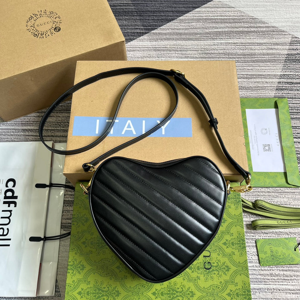 HIGH-QUALITY LEATHER HEART BLACK BAG