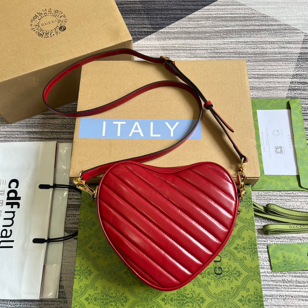 HIGH-QUALITY LEATHER HEART RED BAG